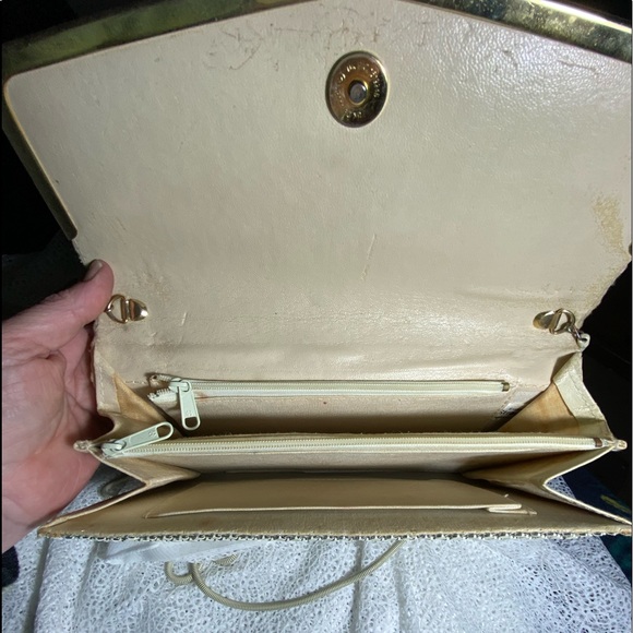 Vintage Neutral Glomesh clutch - Picture 3 of 3